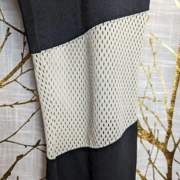 nike high waisted leggings  - Picture 2 of 5